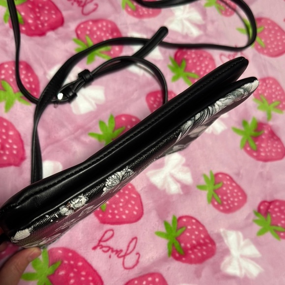 Fiorelli Floral Black Crossbody Bag - Picture 6 of 10